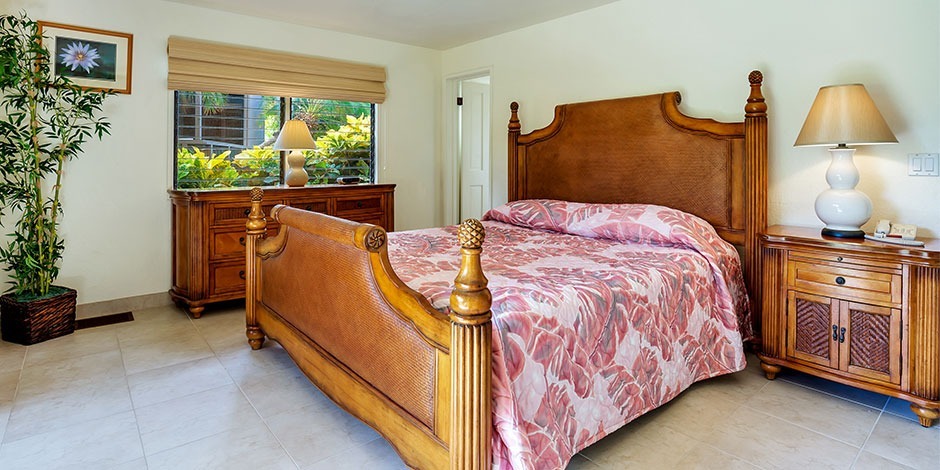 kanaloa-at-kona-940x470-05-1-bedroom-ocean-view-bedroom